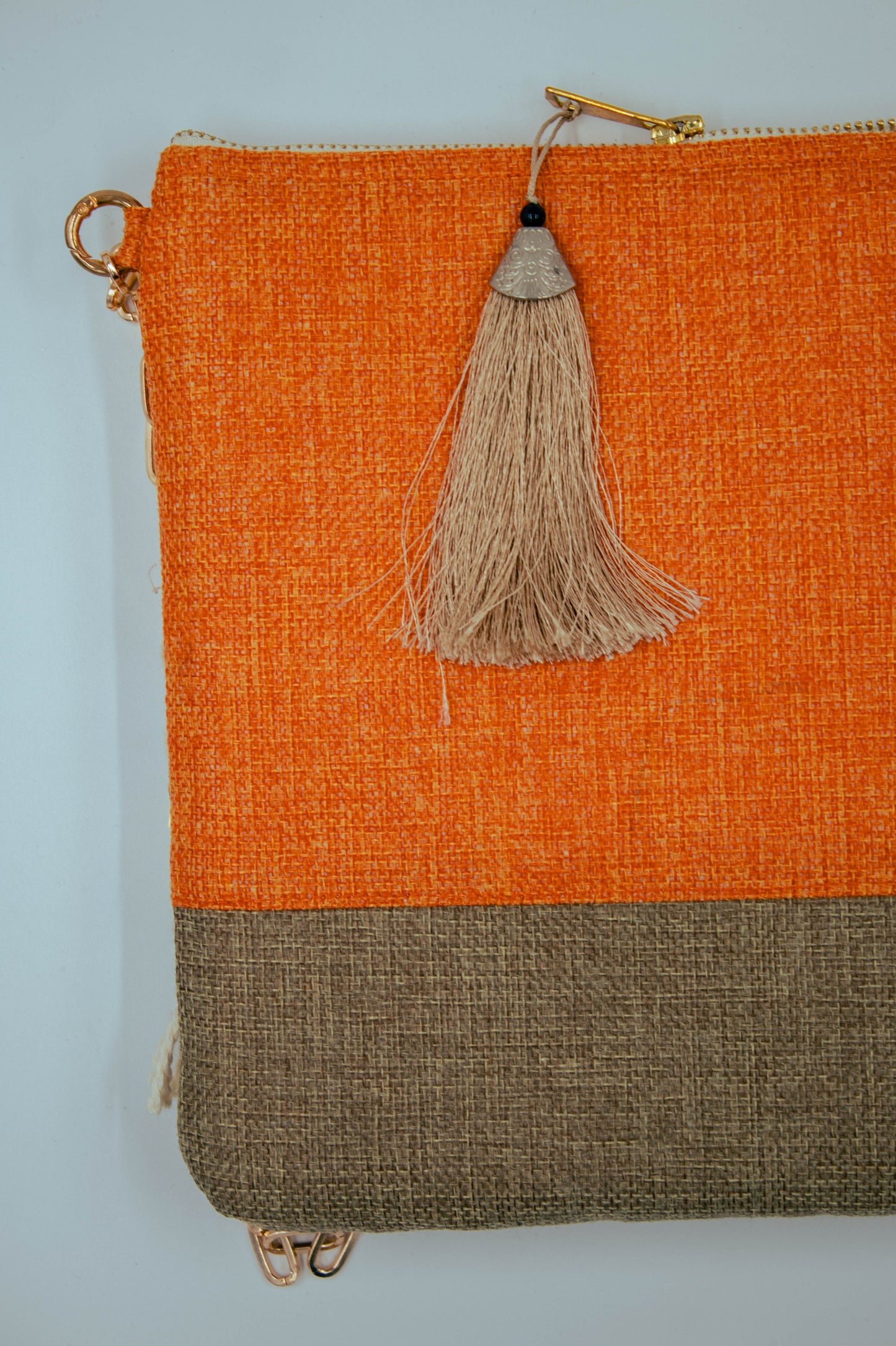 Clutch bag- summer vibes- summer outfit- beach outfit- fashion- fashionista- trendy bag- hand bag- tote bag- evening bag- chic bag- chic clutch- pouch