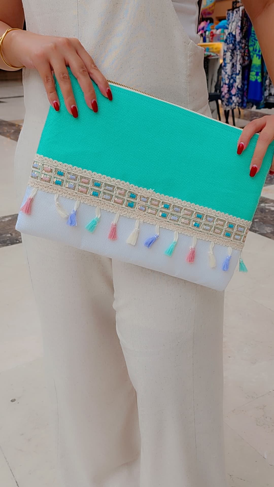 Clutch bag- summer vibes- summer outfit- beach outfit- fashion- fashionista- trendy bag- hand bag- tote bag- evening bag- chic bag- chic clutch- pouch