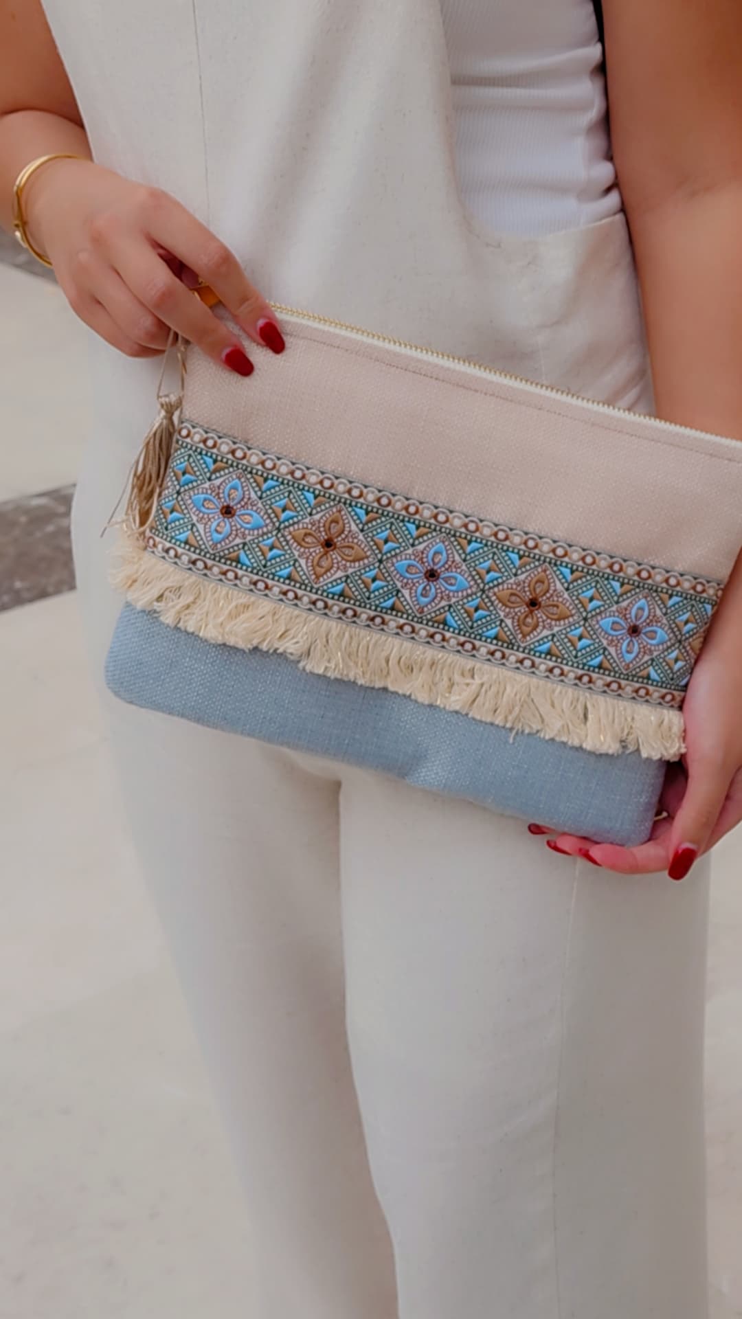 Clutch bag- summer vibes- summer outfit- beach outfit- fashion- fashionista- trendy bag- hand bag- tote bag- evening bag- chic bag- chic clutch- pouch