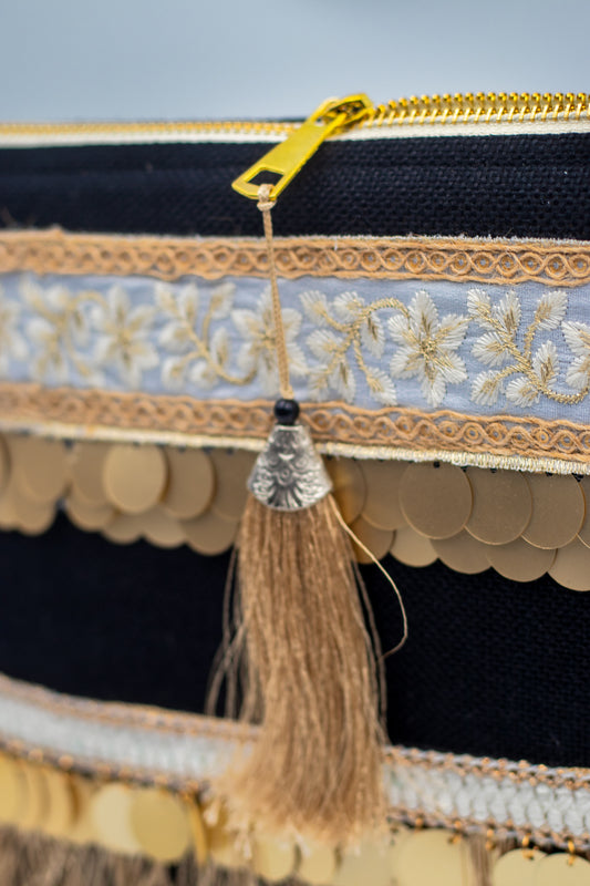 Clutch bag- summer vibes- summer outfit- beach outfit- fashion- fashionista- trendy bag- hand bag- tote bag- evening bag- chic bag- chic clutch- pouch