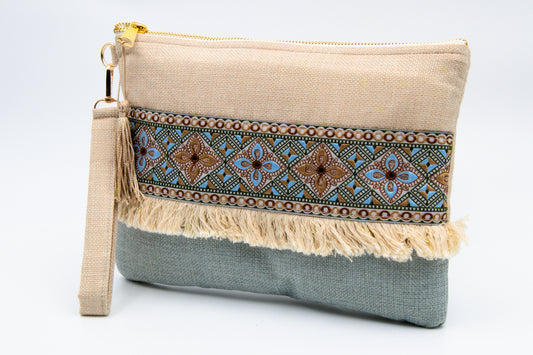 Clutch bag- summer vibes- summer outfit- beach outfit- fashion- fashionista- trendy bag- hand bag- tote bag- evening bag- chic bag- chic clutch- pouch