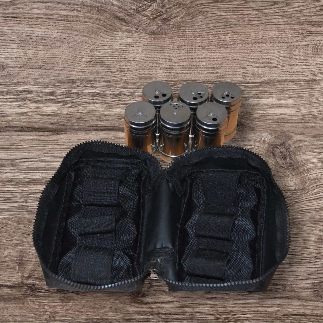 Wild Wolf Adventures spice set Cairo camping online shop salt pepper chili paprika camp cooking