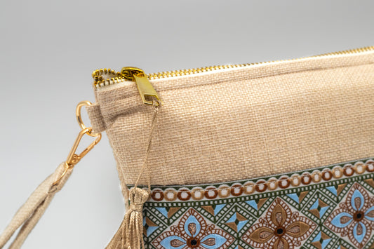 Clutch bag- summer vibes- summer outfit- beach outfit- fashion- fashionista- trendy bag- hand bag- tote bag- evening bag- chic bag- chic clutch- pouch