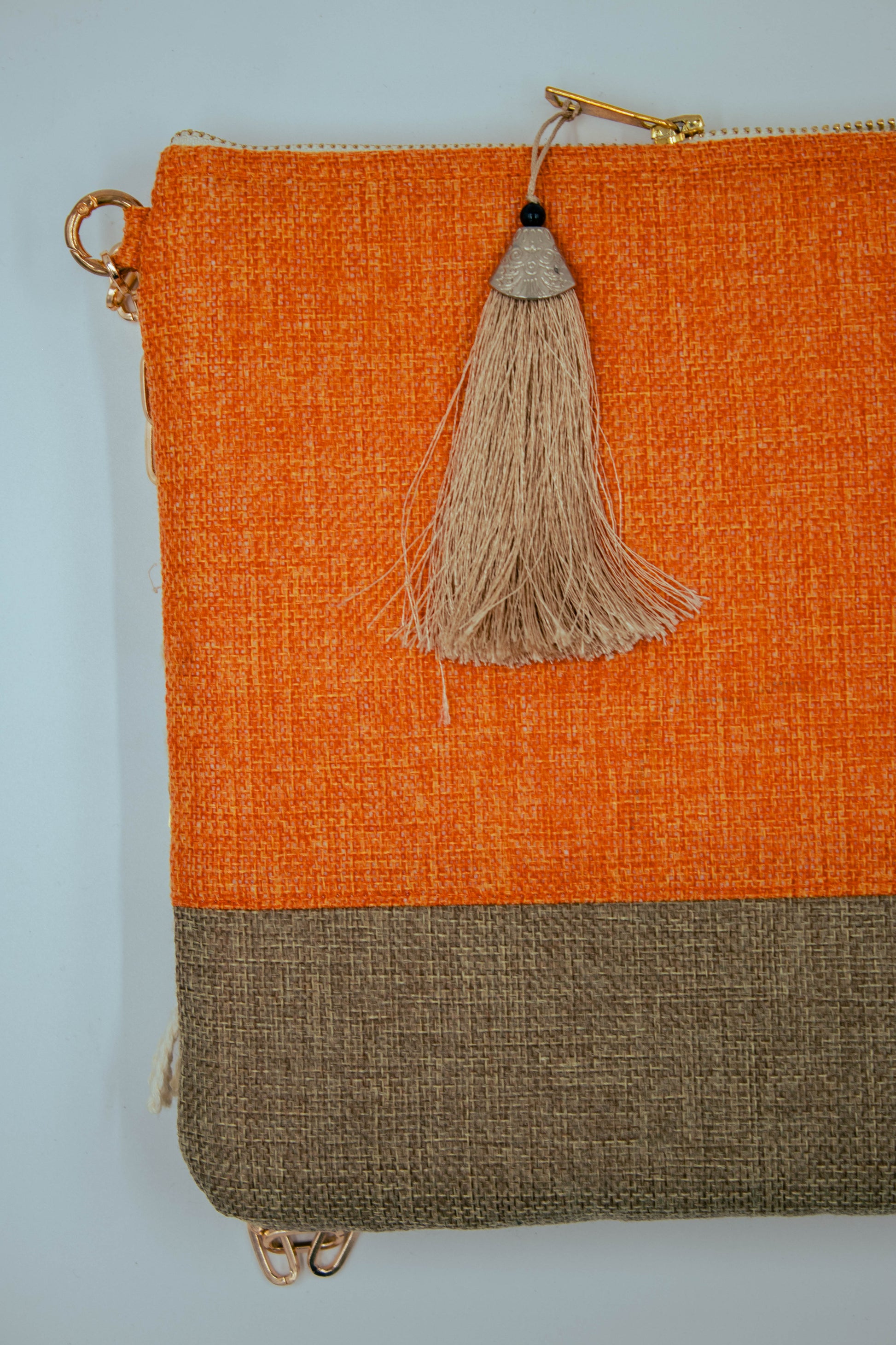 Clutch bag- summer vibes- summer outfit- beach outfit- fashion- fashionista- trendy bag- hand bag- tote bag- evening bag- chic bag- chic clutch- pouch